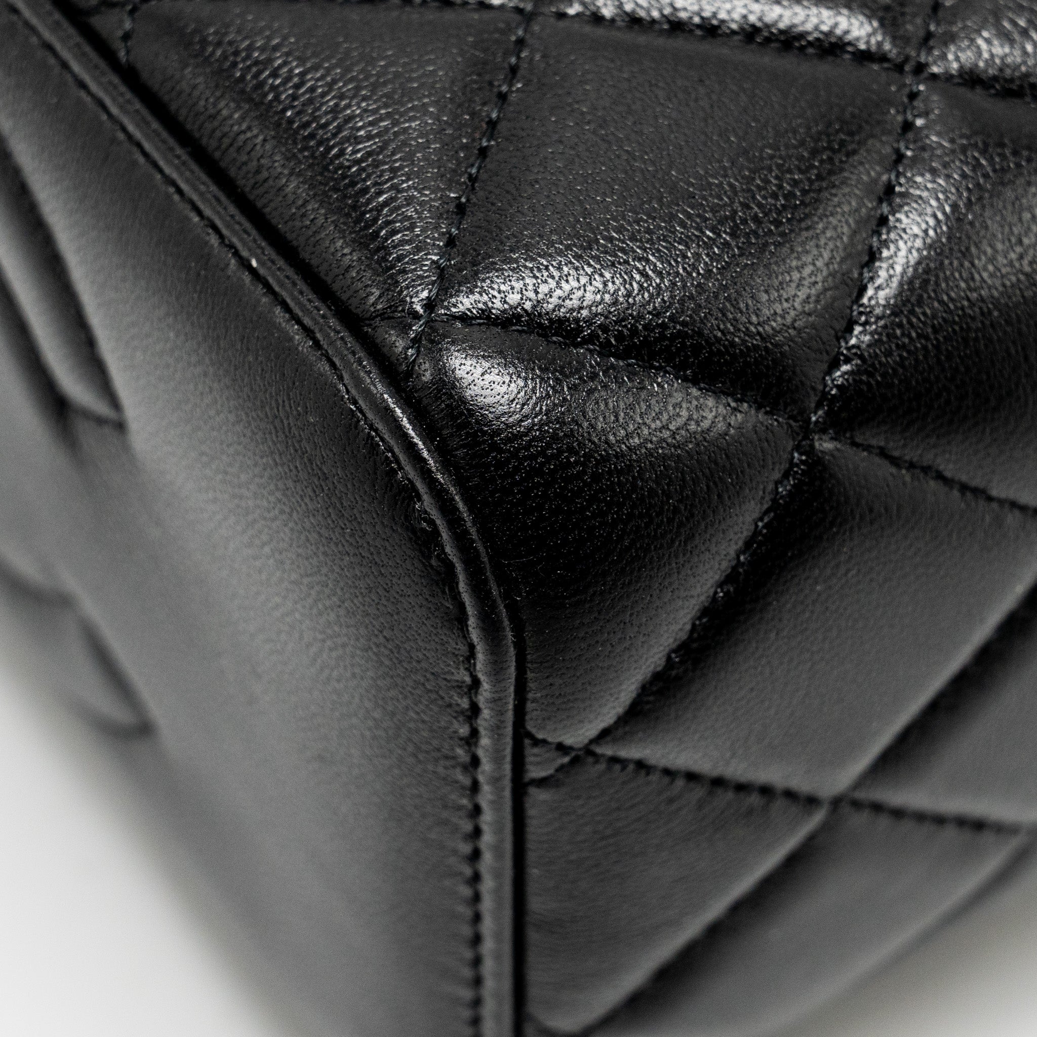 Chanel Pearl Crush Long Vanity Case Lambskin Black  (Microchip)