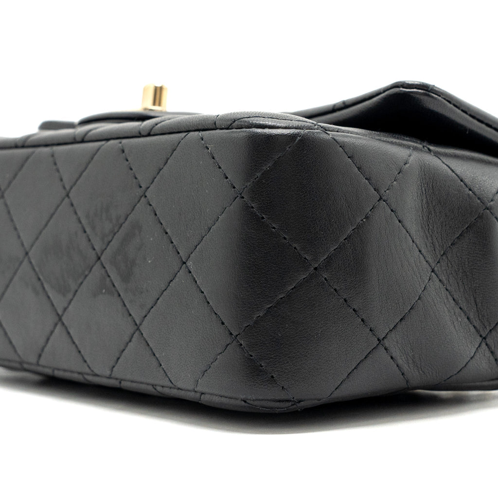 Chanel Classic Mini Rectangular Flap Bag Lambskin Black L (Microchip)