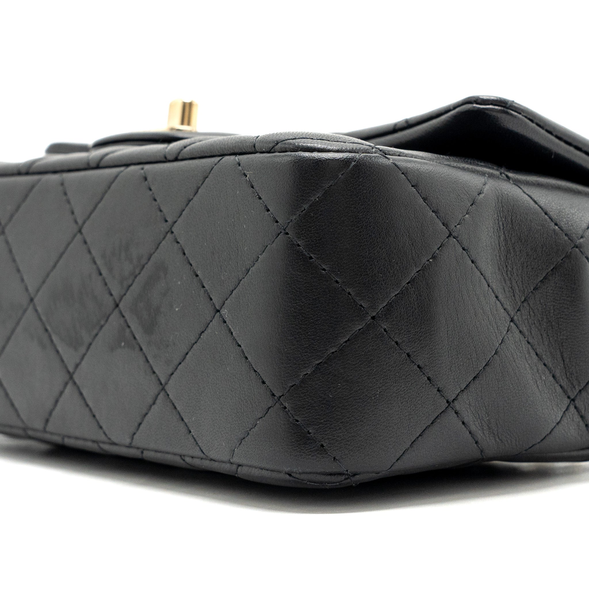 Chanel Classic Mini Rectangular Flap Bag Lambskin Black L (Microchip)