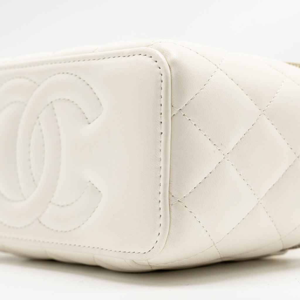 Chanel Pearl Crush Long Vanity Case Lambskin White  (Microchip)