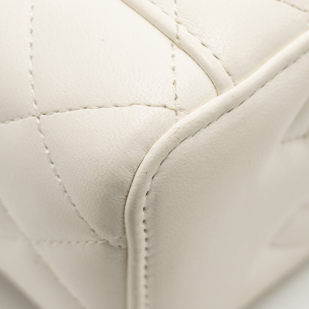 Chanel Pearl Crush Long Vanity Case Lambskin White  (Microchip)