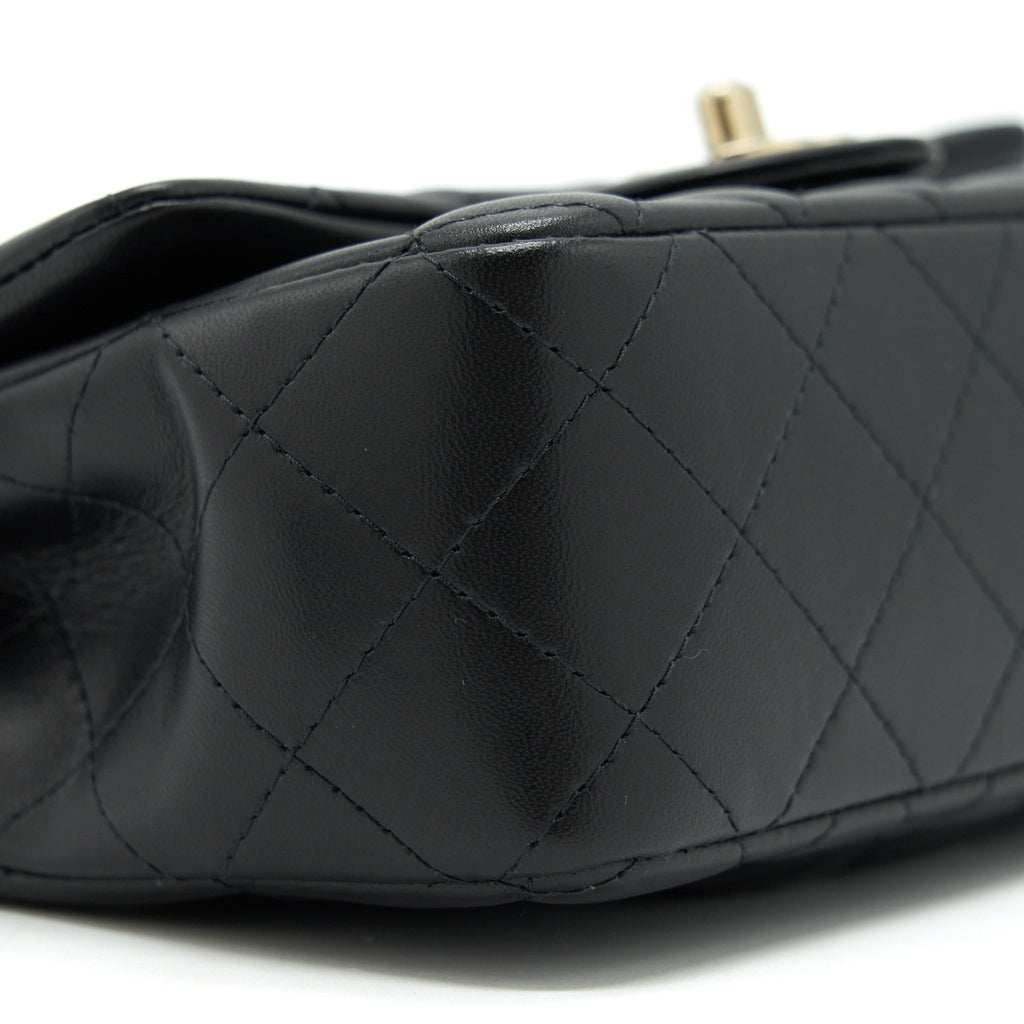 Chanel Mini Rectangular Flap Bag Lambskin Black L(Microchip）
