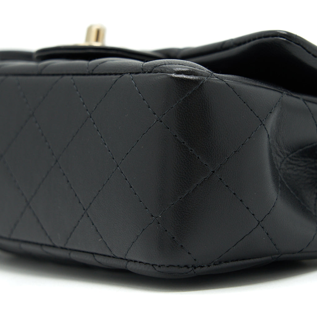 Chanel Mini Rectangular Flap Bag Lambskin Black L(Microchip）