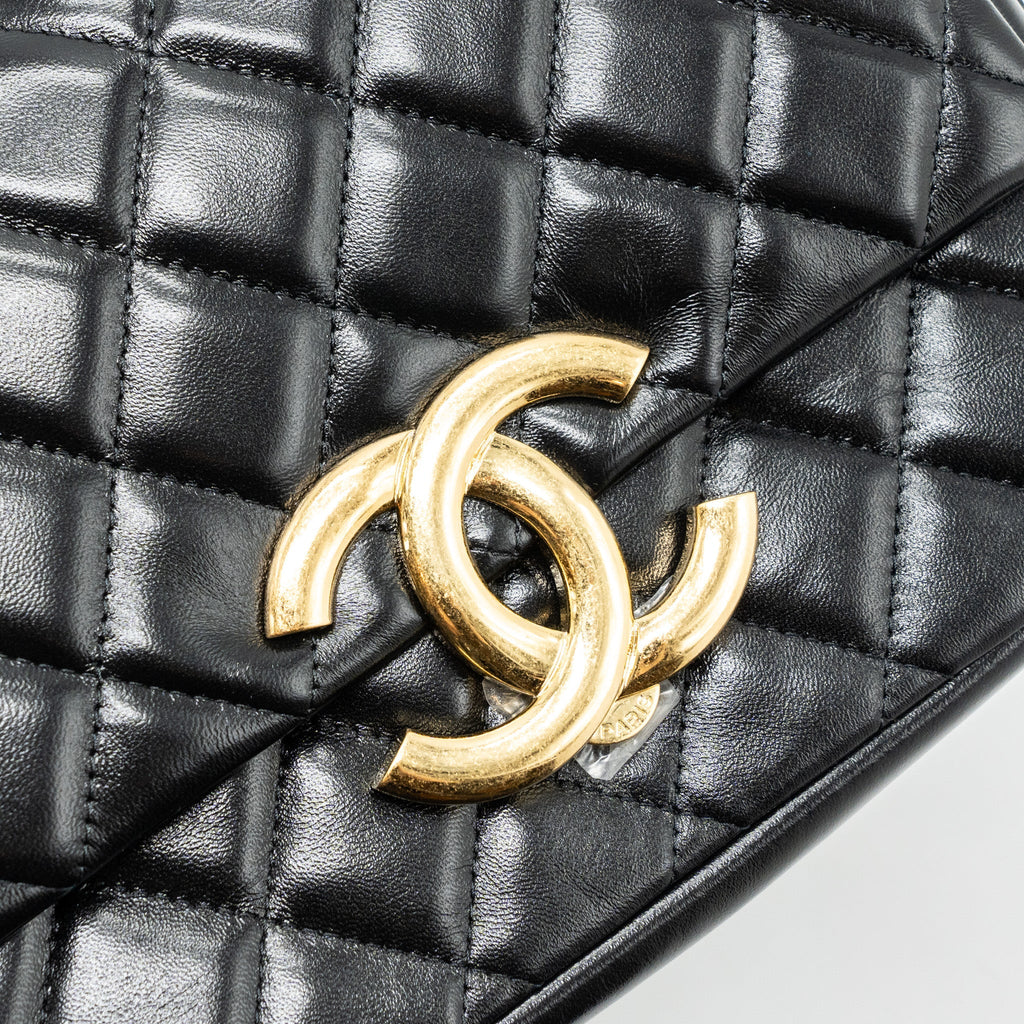 Chanel Giant CC Logo Flap bag Lambskin Black (microchip)