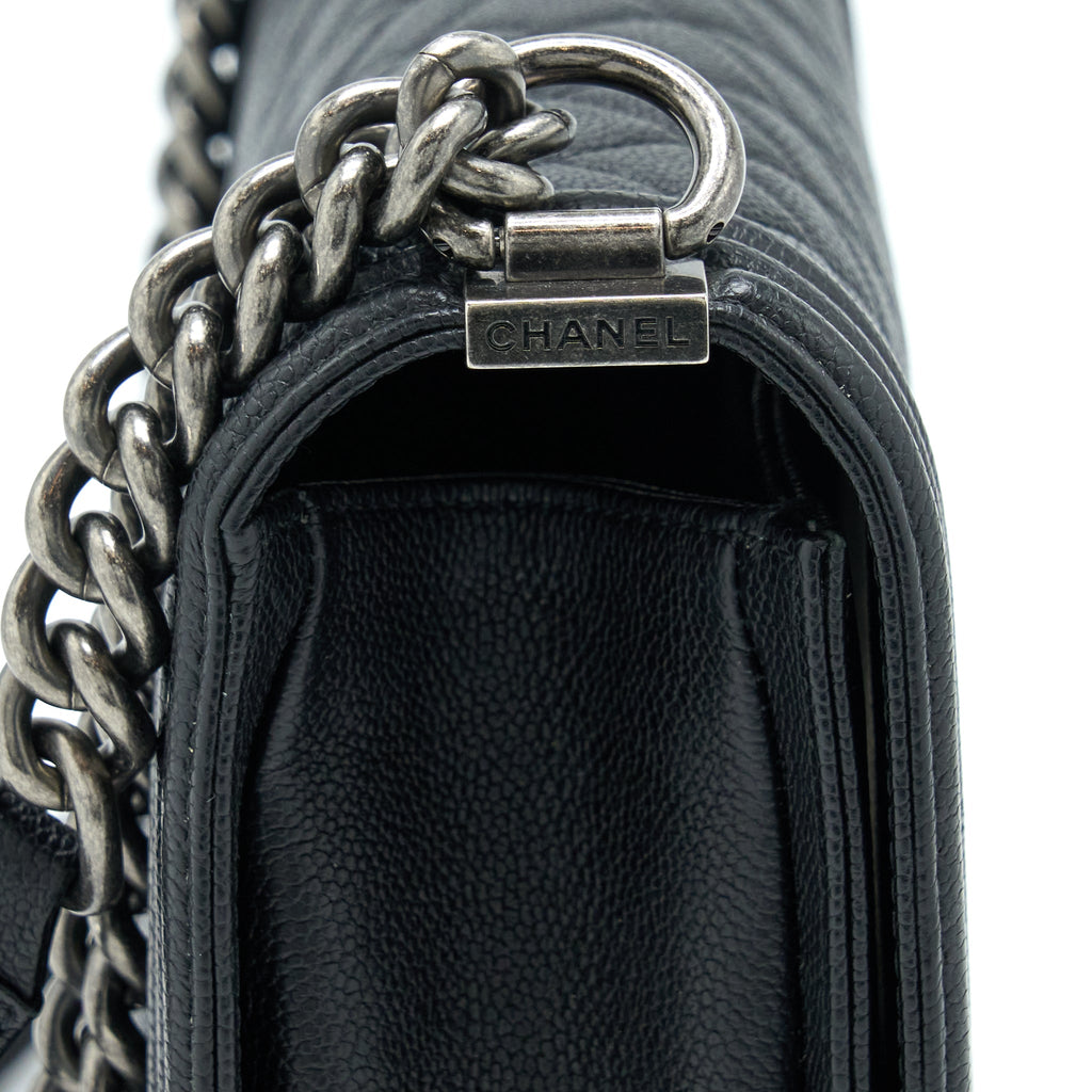 Chanel New Medium 28cm Boy Bag Caviar Black Ruthenium