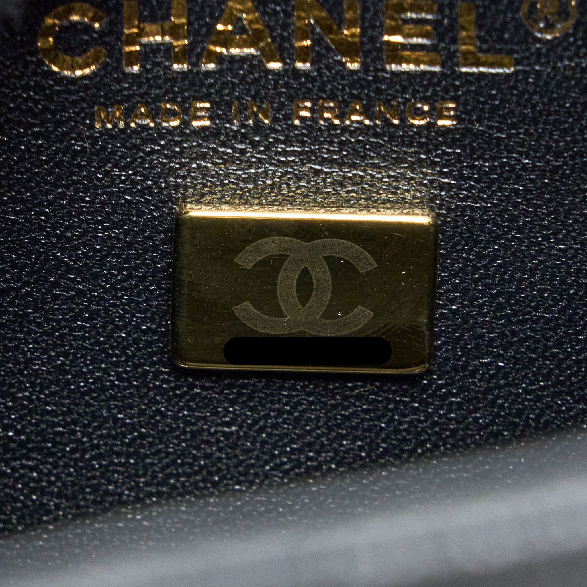 Chanel 23C Mini Bucket Bag Caviar Black L (Microchip)