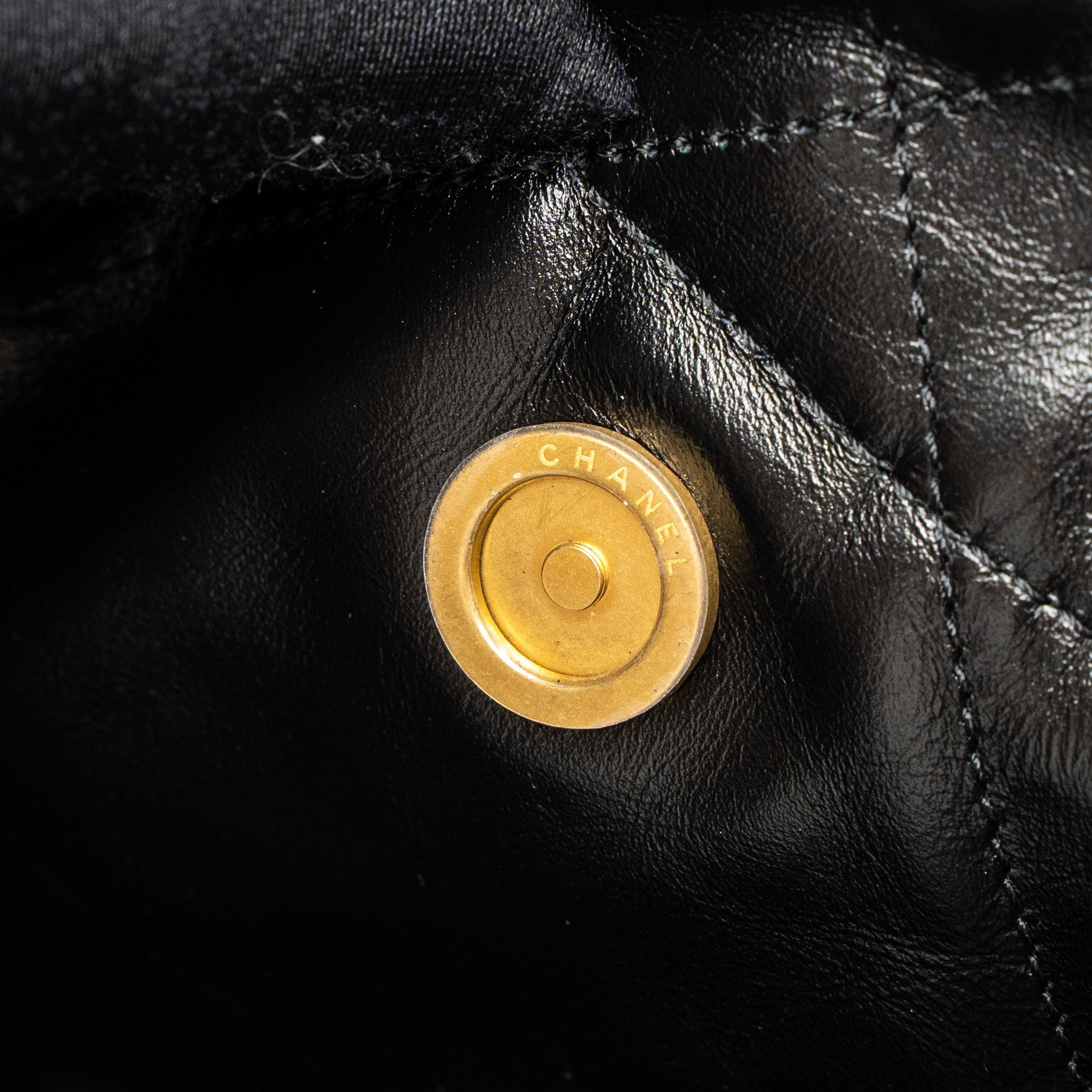 Chanel Small 22 Bag Shiny Calfskin Black  (Microchip)