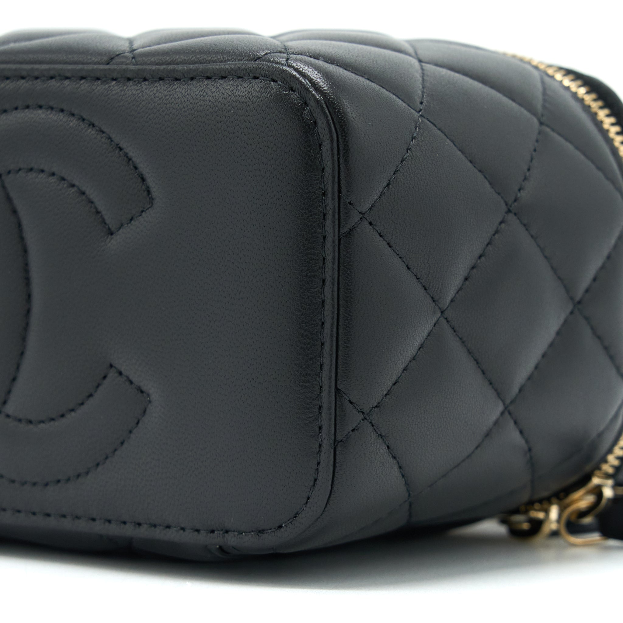 Chanel 23C Pearl Crush Long Vanity Lambskin Black L (Microchip)