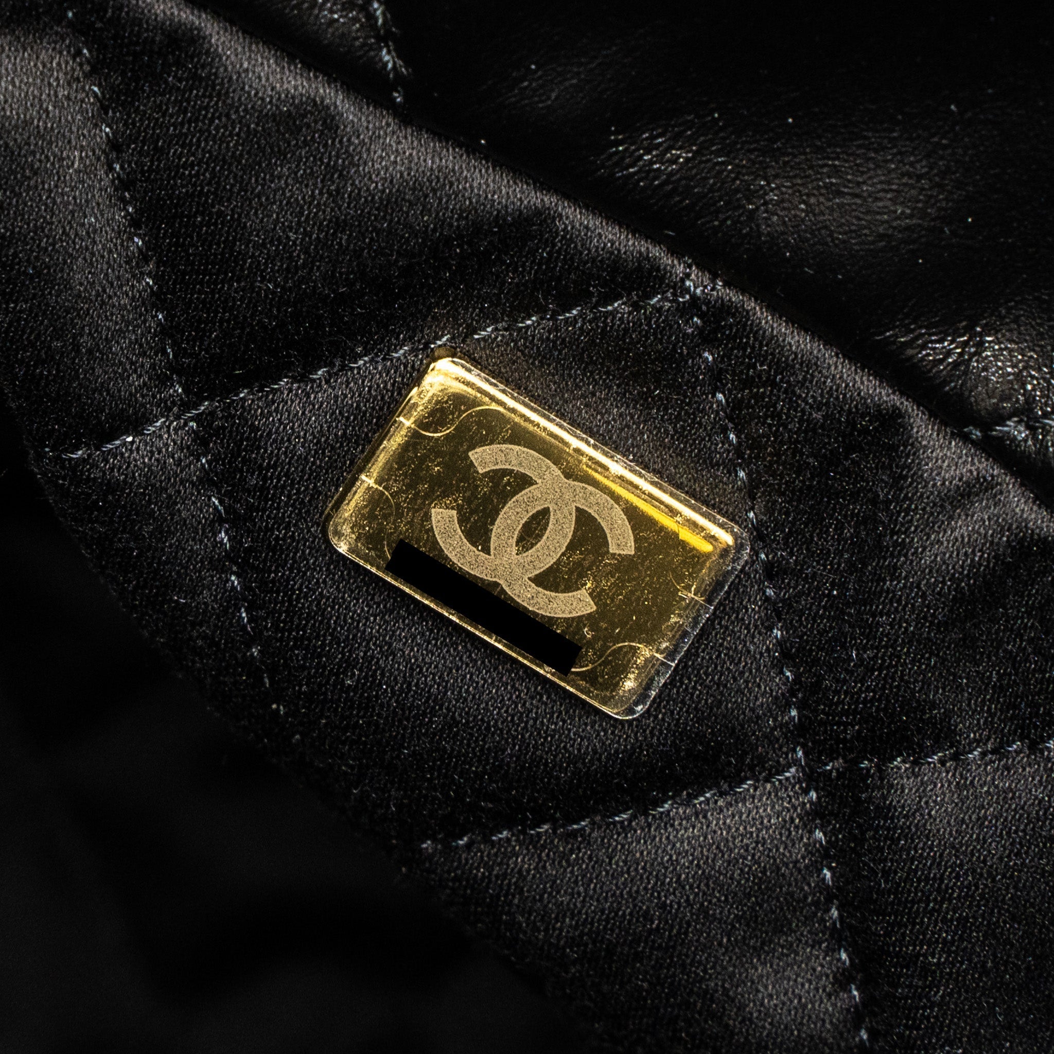 Chanel Small 22 Bag Shiny Calfskin Black  (Microchip)