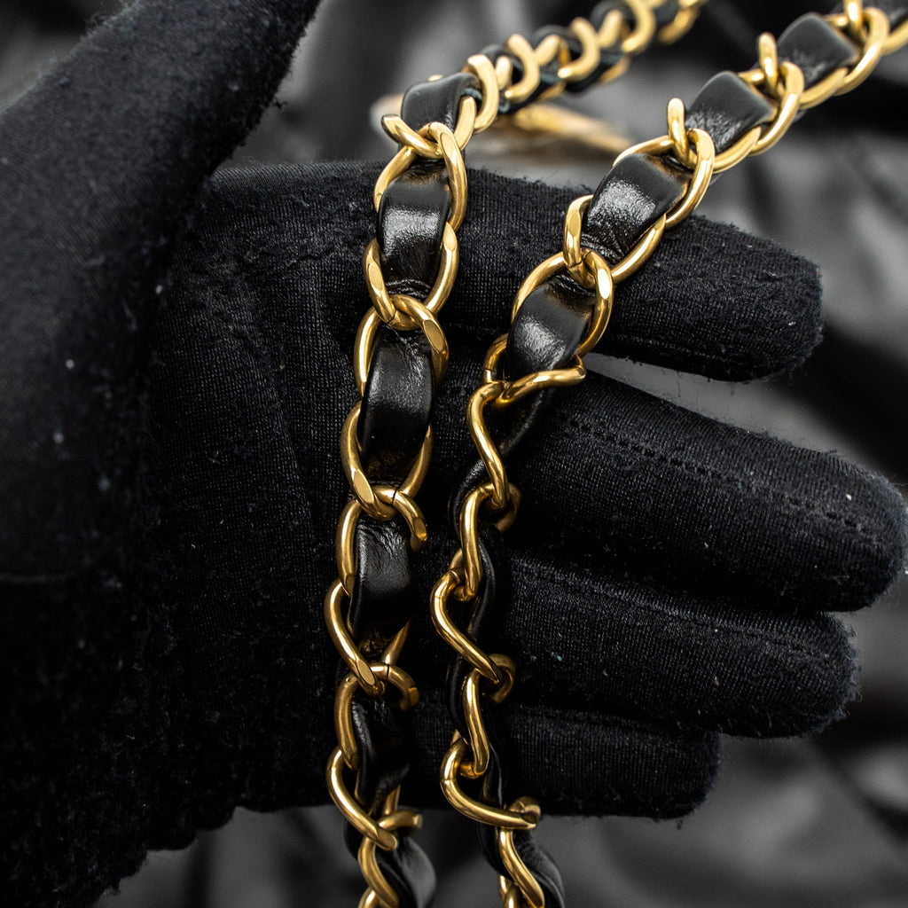 Chanel Small 22 Bag Shiny Calfskin Black  (Microchip)