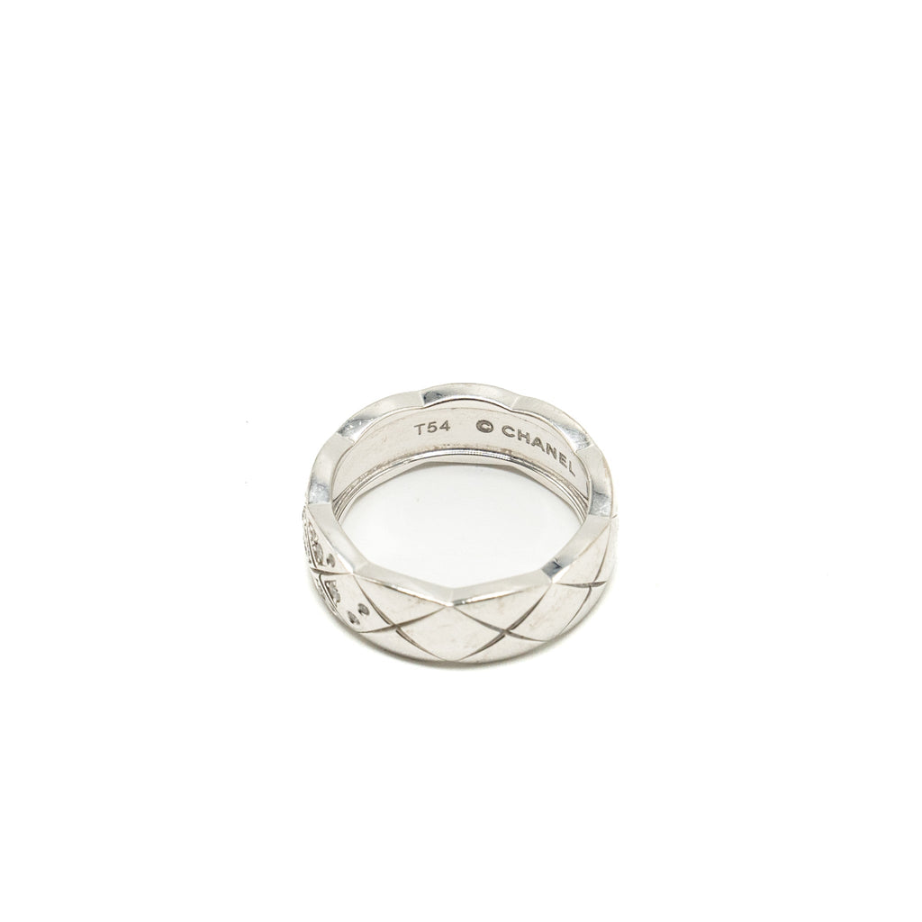 Chanel Size 54 Coco Crush Ring Small Version Quilted Motif White Gold, Diamonds