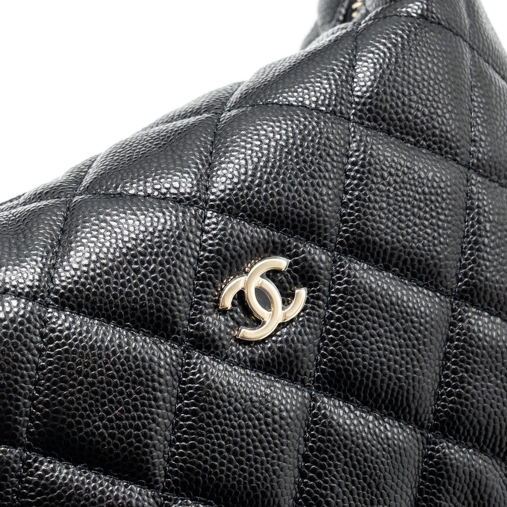 Chanel 25C Quilted Hobo Bag Caviar Black L (Microchip)