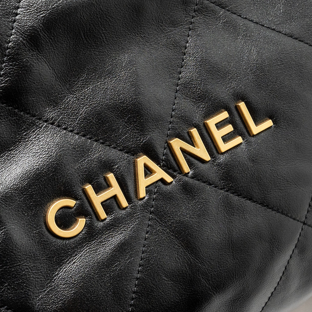 Chanel Small 22 Bag Shiny Calfskin Black (microchip)