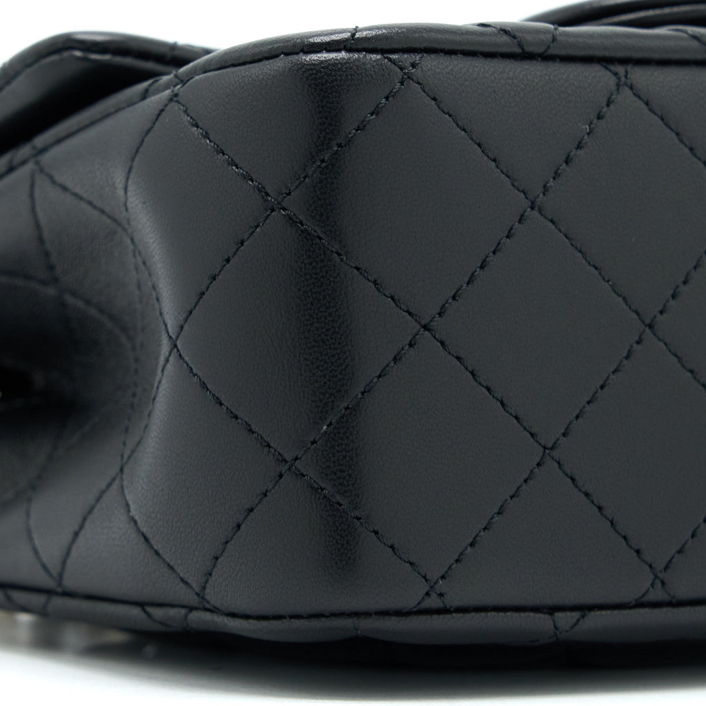 Chanel 23C Pearl Crush Mini Square Flap Bag Lambskin Black L (Microchip)