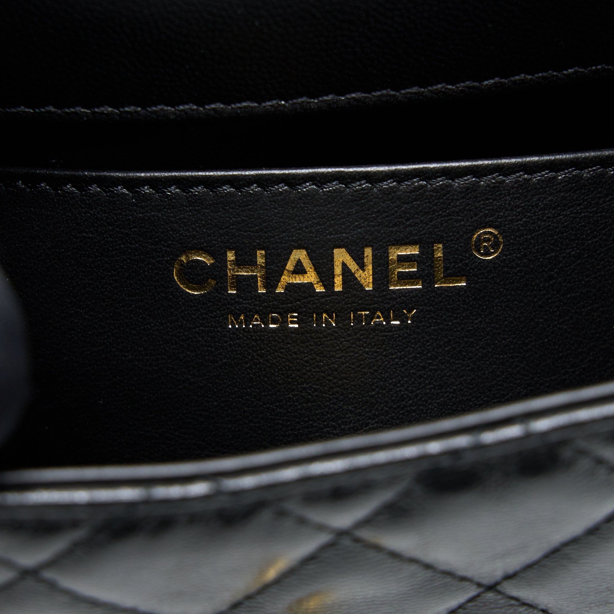 Chanel 22K Retro Classic New Square Mini Flap Bag Goatskin Black  (Microchip)