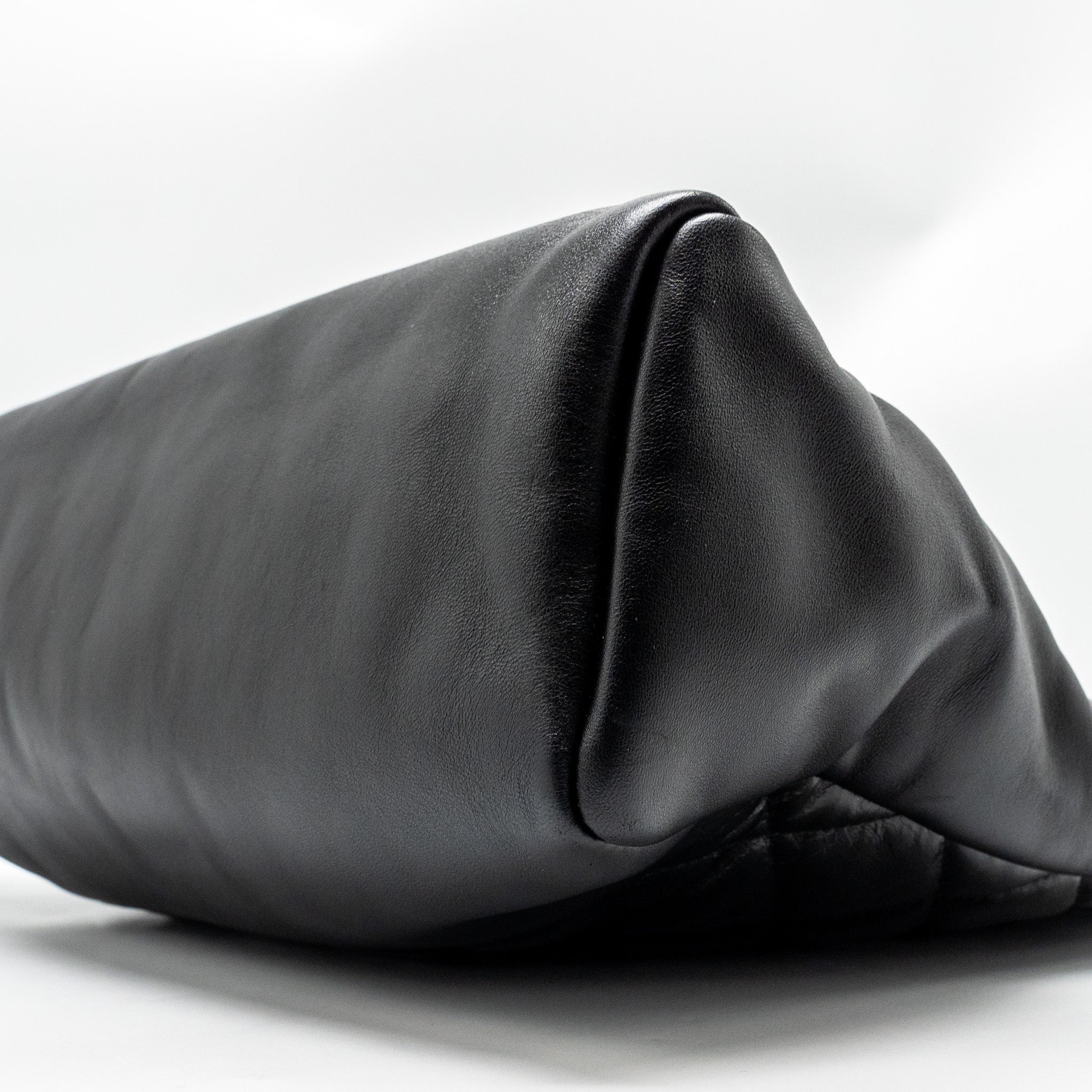 Chanel 31 bag calfskin black