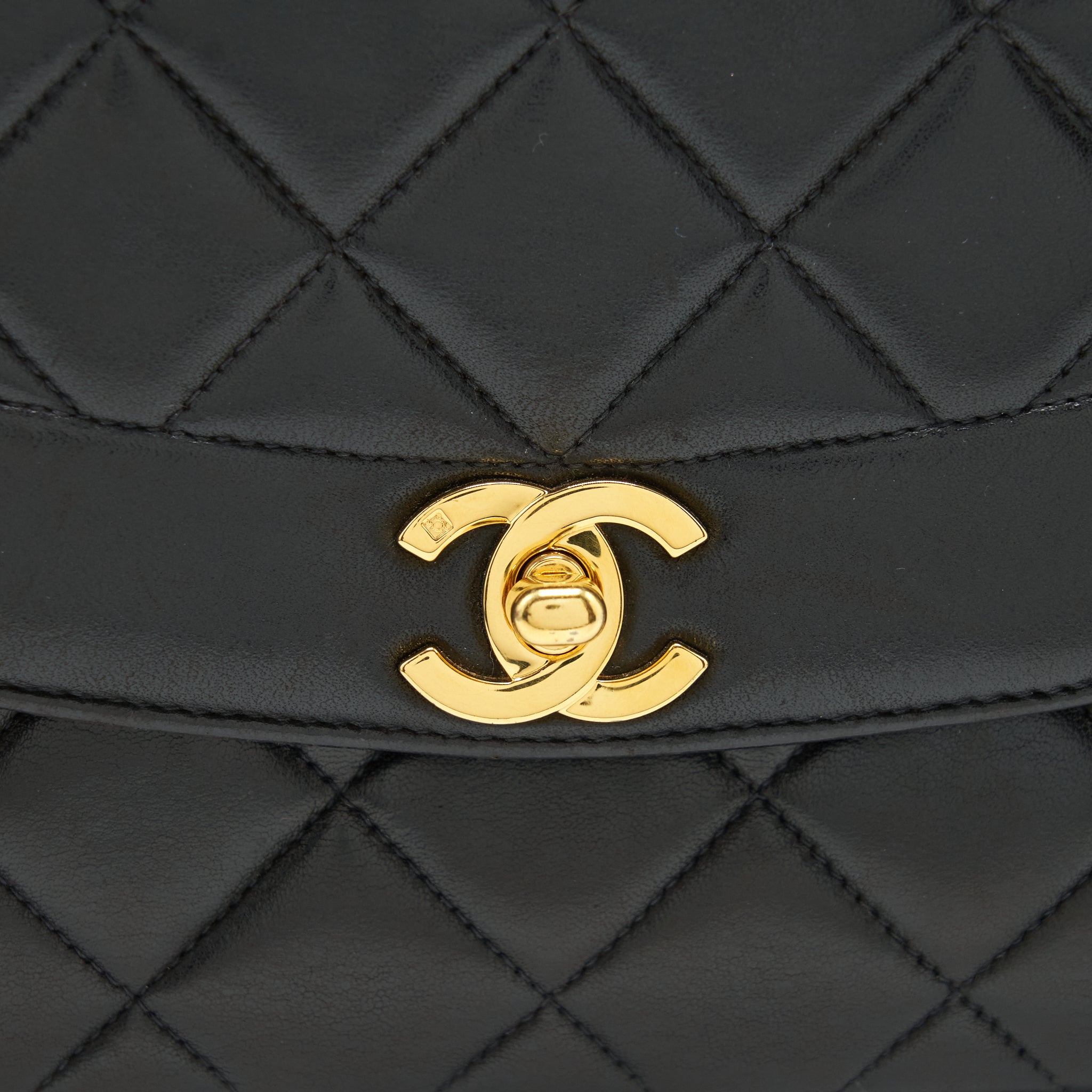 Chanel Vintage Medium Diana Flap Bag Lambskin Black