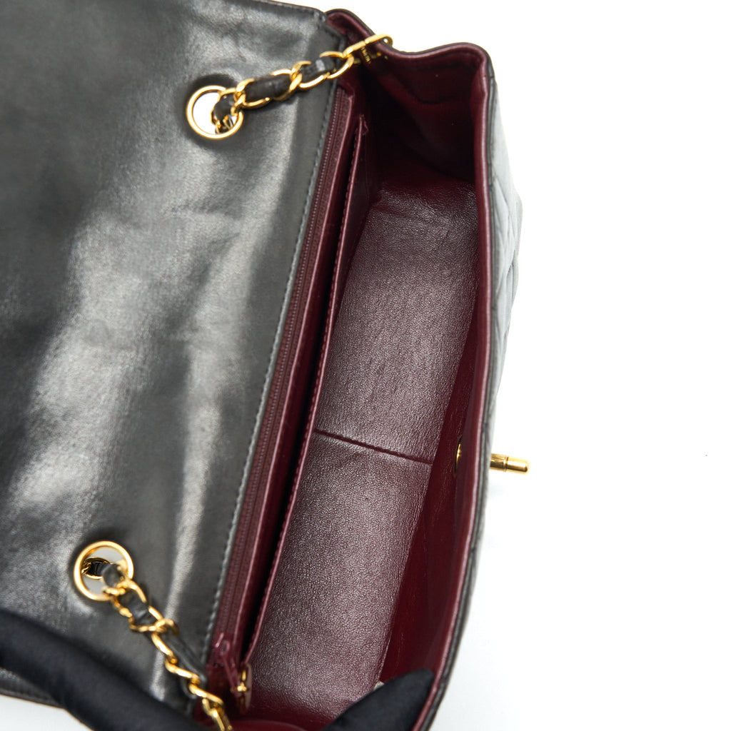 Chanel Vintage Medium Diana Flap Bag Lambskin Black