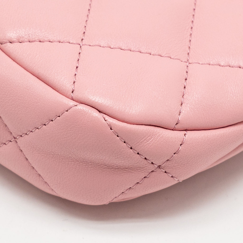 Chanel 22k Hobo Shoulder Bag with Logo Chain Lambskin Pink  (microchip)