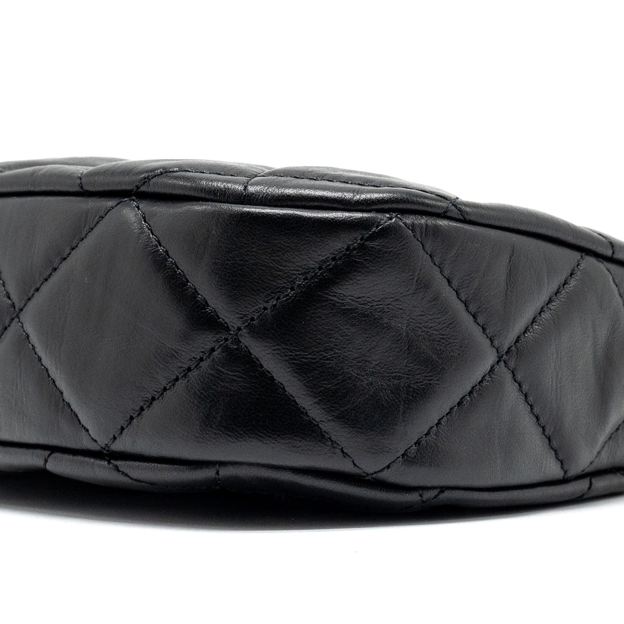Chanel 23k 19 Hobo Shoulder Bag Calfskin Black  (microchip)