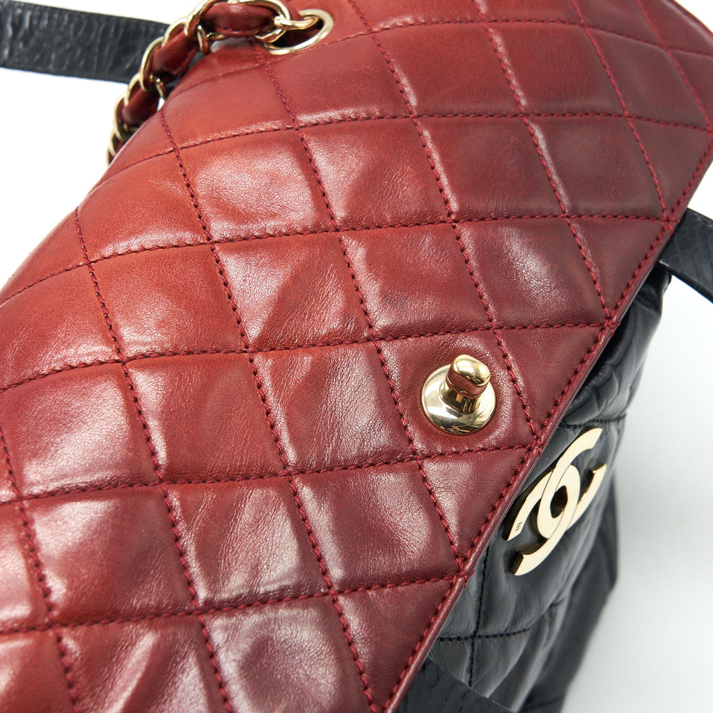 Chanel Calfskin Tote bag with Chain black and Red