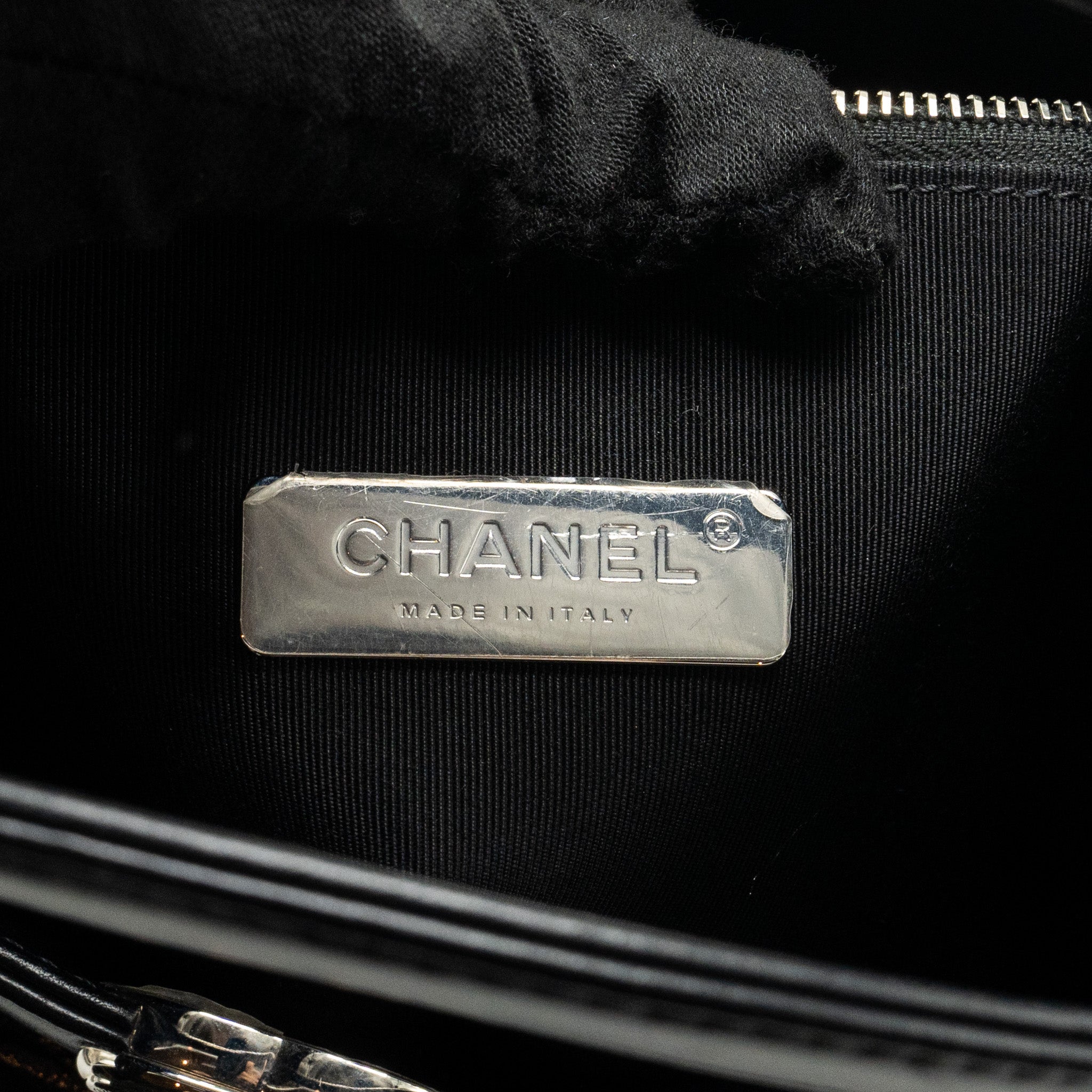 Chanel 31 bag calfskin black