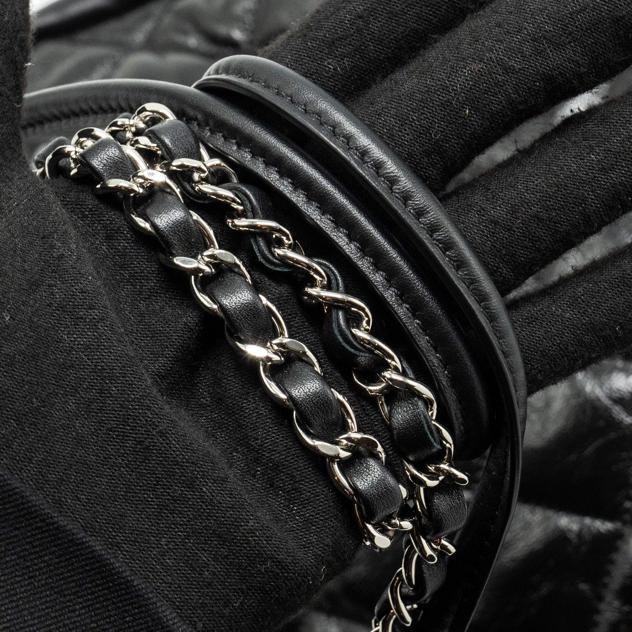 Chanel 31 bag calfskin black