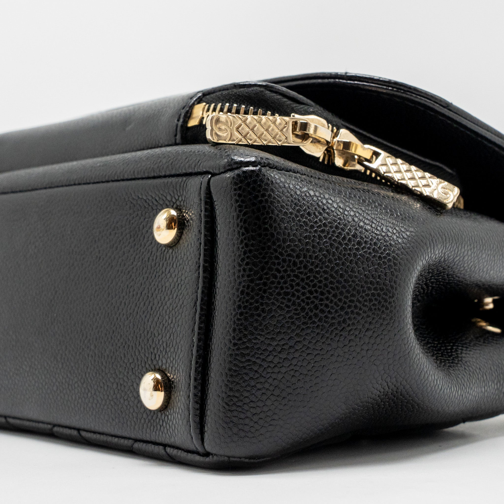 Chanel Small Business Affinity Caviar Black L
