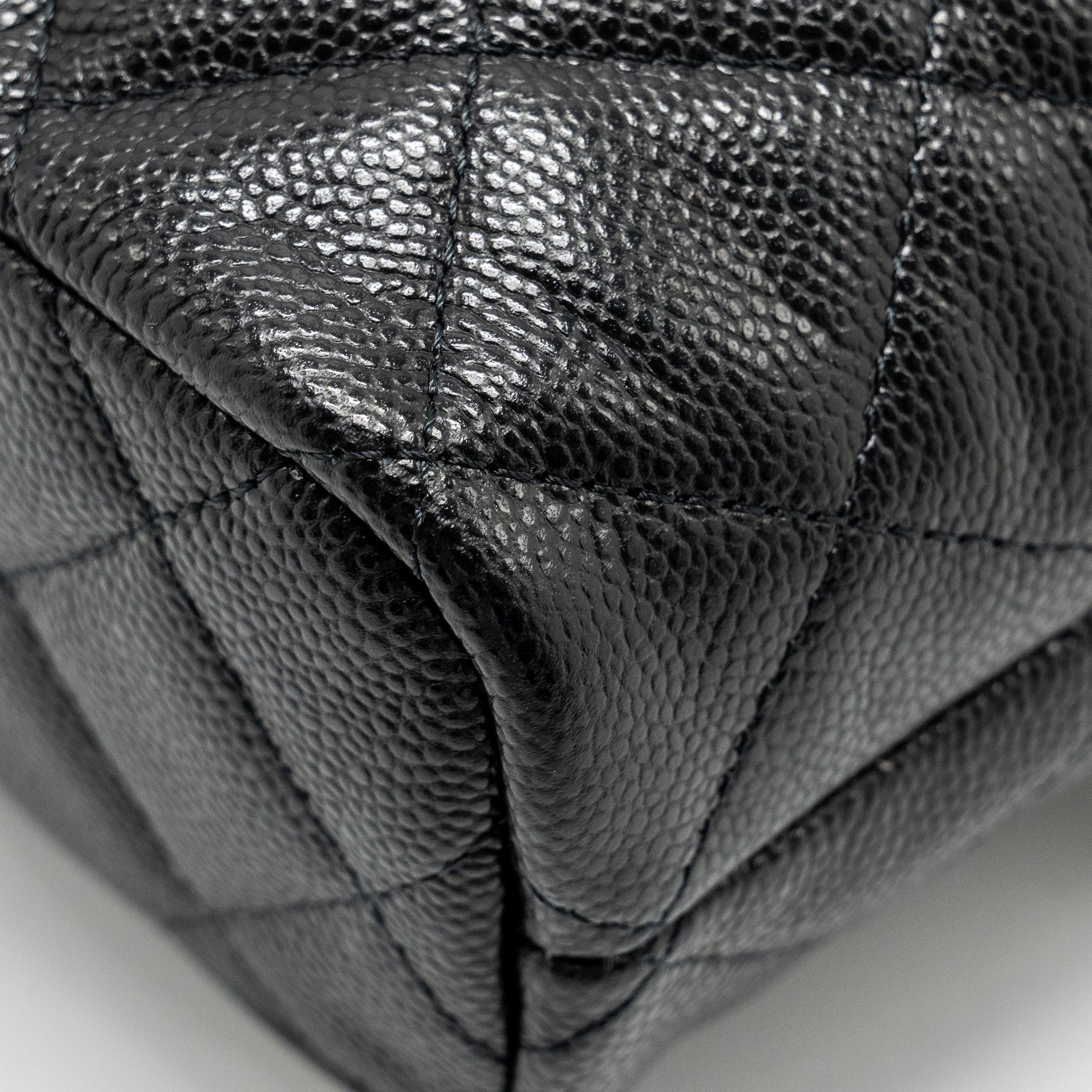 Chanel 25c Quilted Hobo Bag Caviar Black  (microchip)
