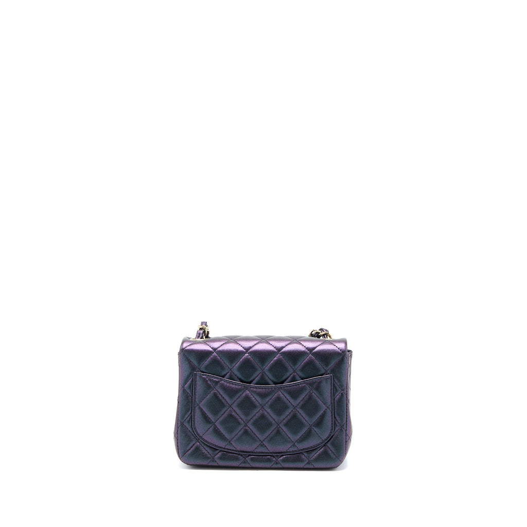 Chanel 22B Mini Square Pearly Lambskin Black L (Microchip)