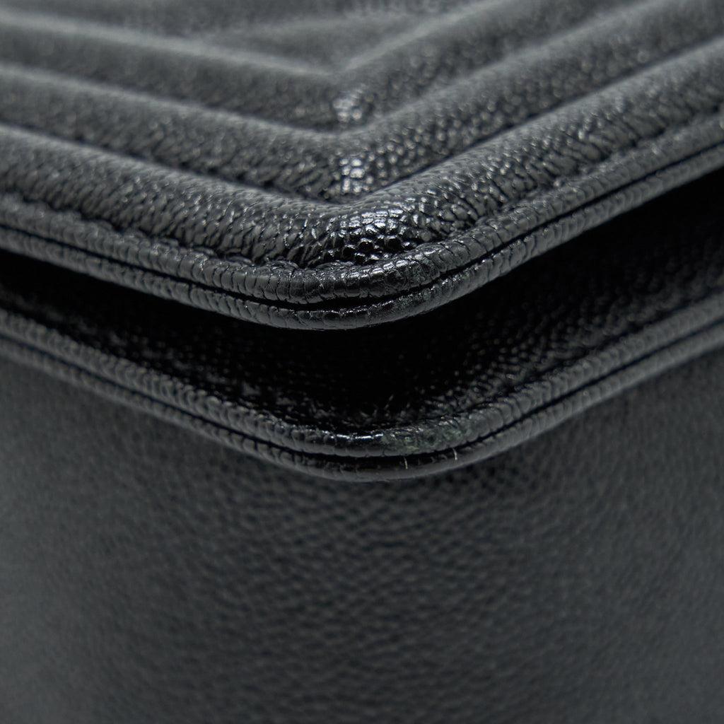 Chanel Medium Boy Chevron Caviar Black L