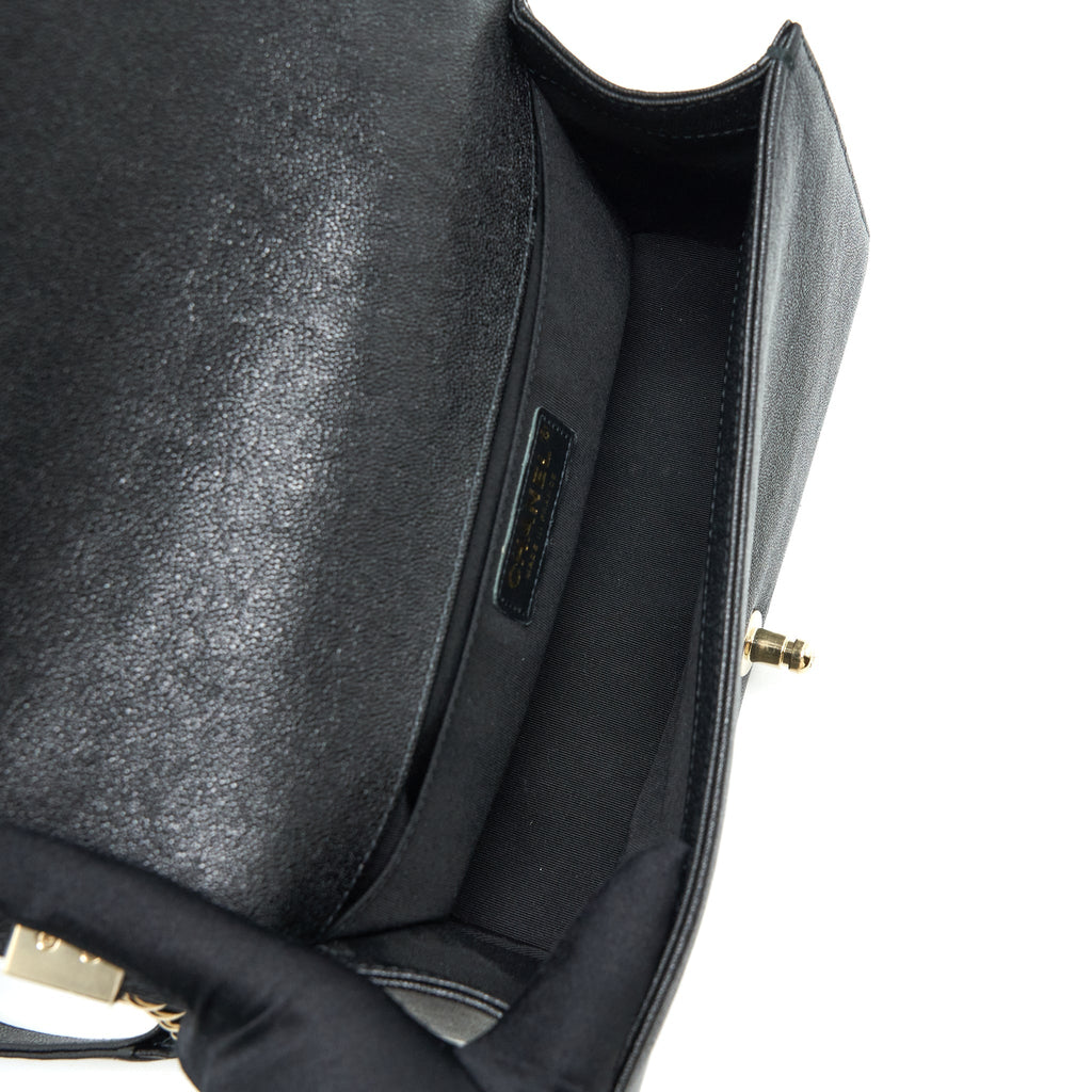Chanel Medium Boy Chevron Caviar Black L