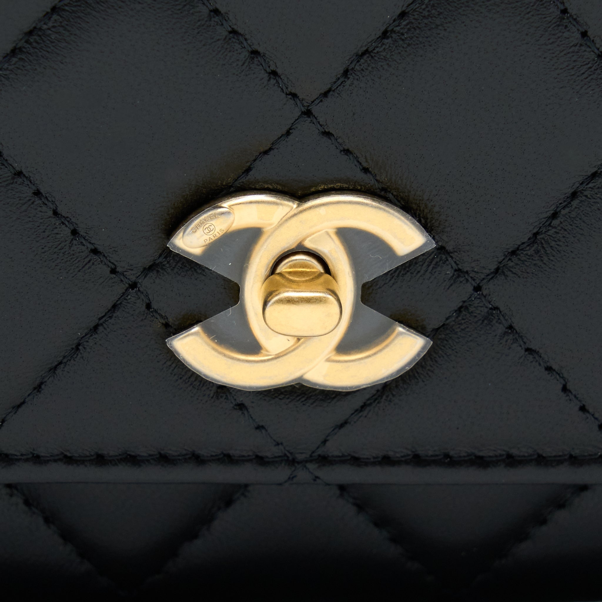 Chanel 22B Pearl Crush Wallet On Chain Lambskin Black  (Microchip)