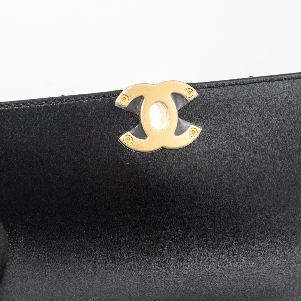 Chanel 24C gold crush mini flap bag calfskin black   (microchip)