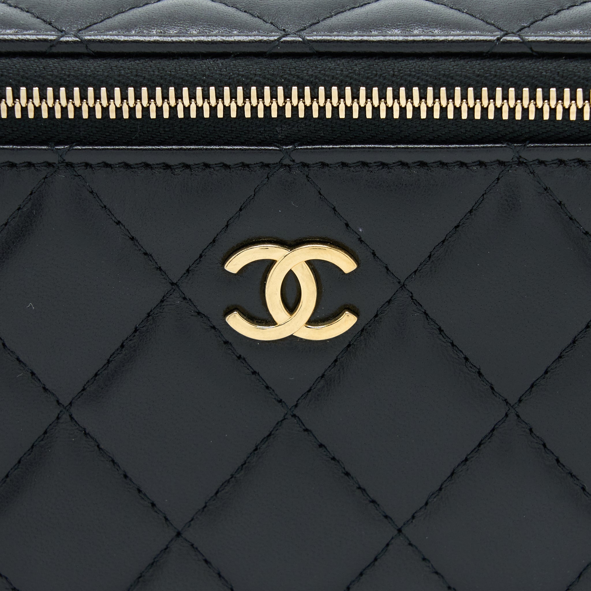 Chanel Long Vanity Detailed Gem Chain Lambskin Black  (Microchip)