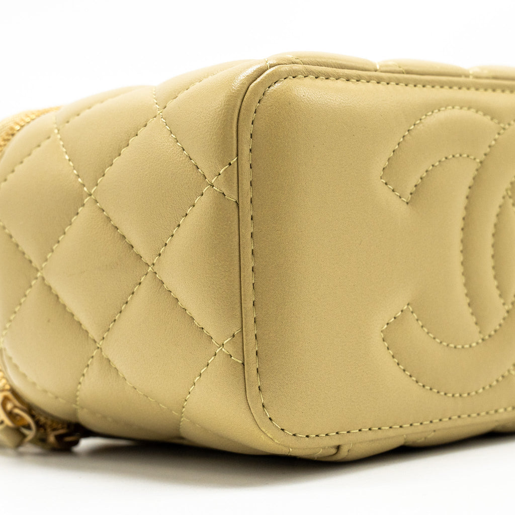 Chanel Coco Letter Long Vanity With Chain Lambskin Green  (Microchip)