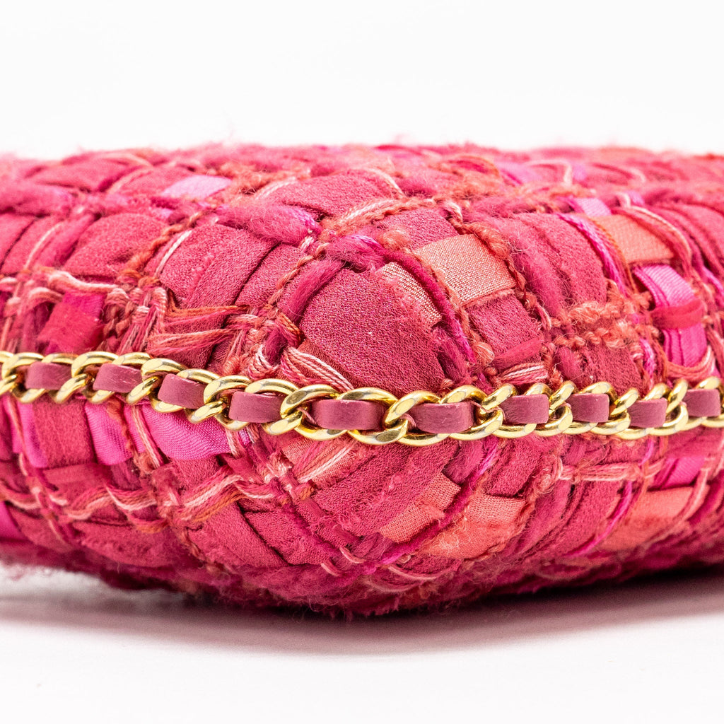 Chanel Vertical Phone Case tweed pink
