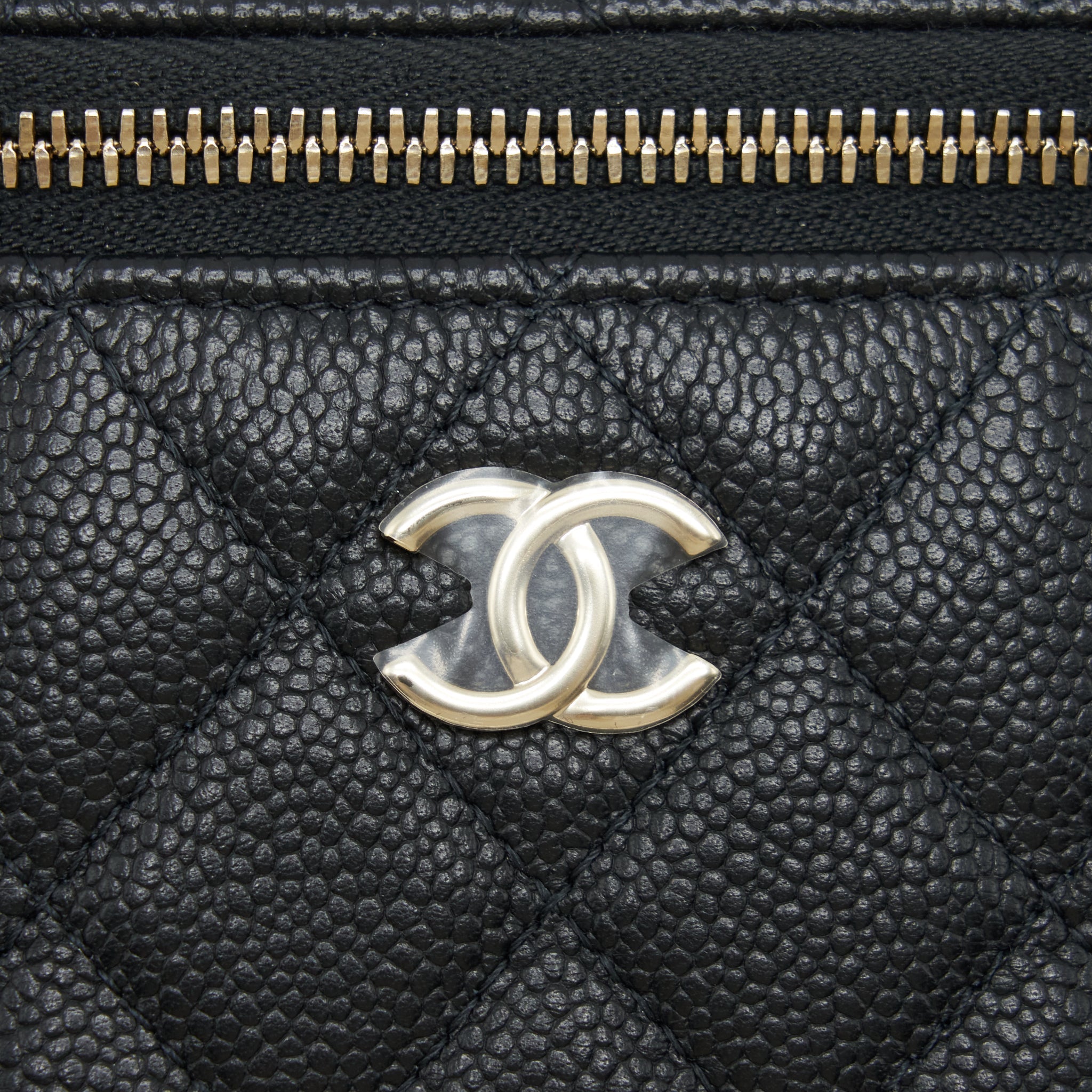 Chanel 22P Vertical Mini Vanity With CC Logo Chain Caviar Black L