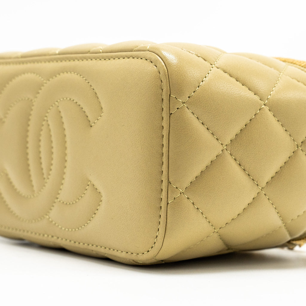 Chanel Coco Letter Long Vanity With Chain Lambskin Green  (Microchip)