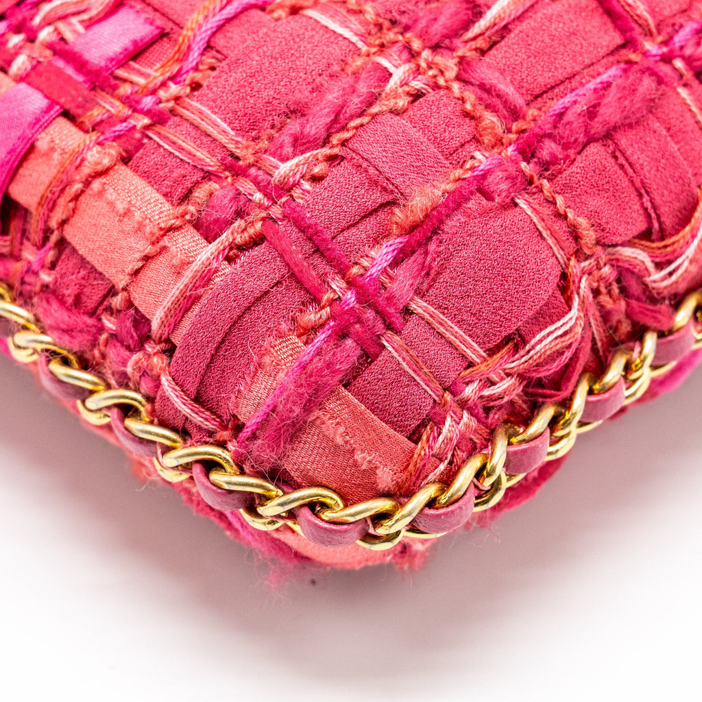 Chanel Vertical Phone Case tweed pink