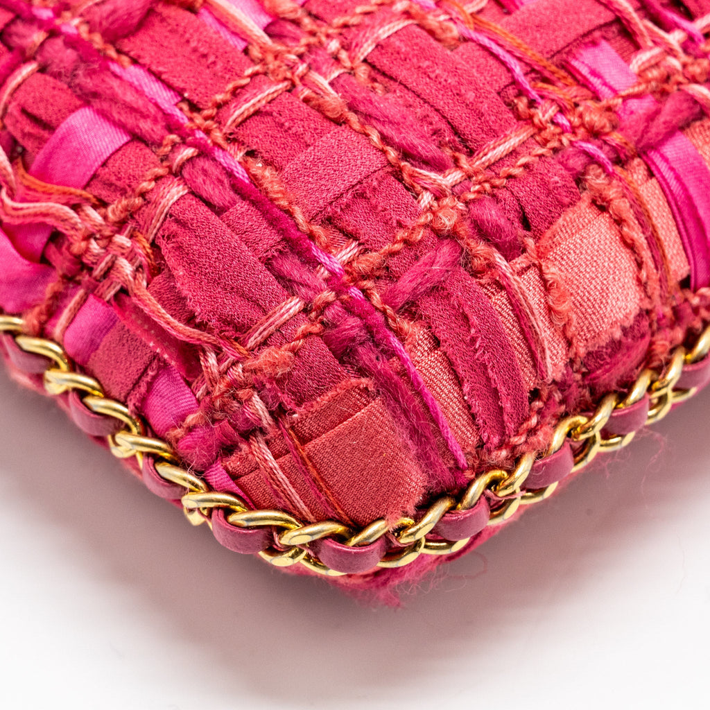 Chanel Vertical Phone Case tweed pink