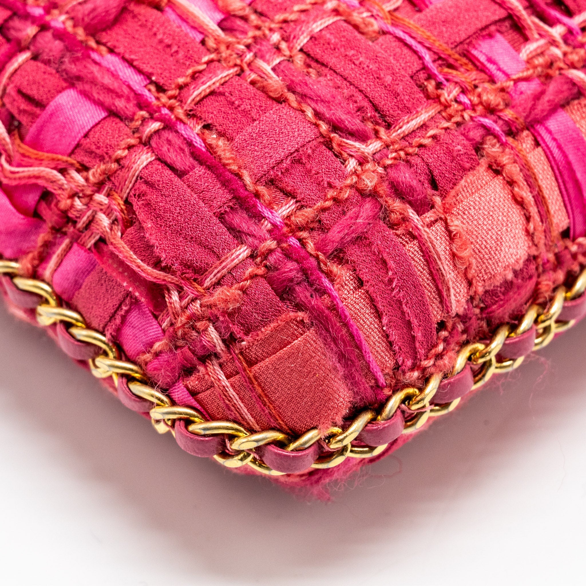 Chanel Vertical Phone Case tweed pink