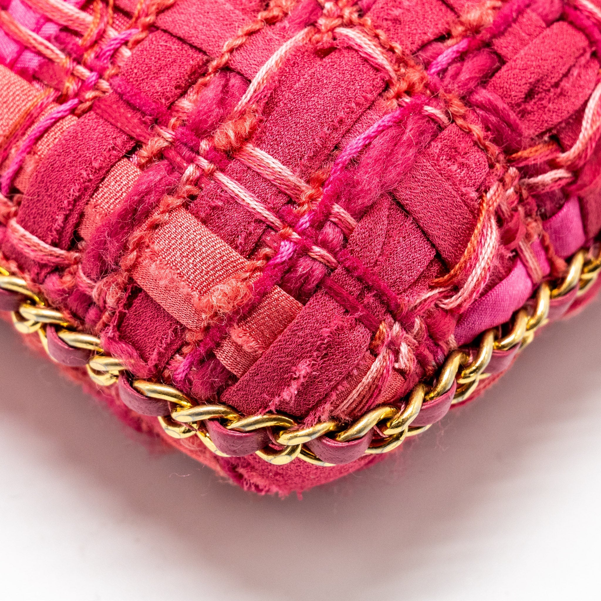 Chanel Vertical Phone Case tweed pink