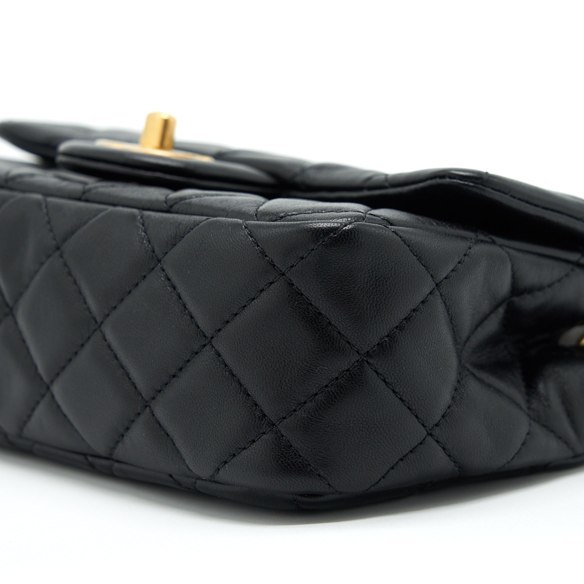 Chanel 22S Pearl Crush Mini Rectangular Flap Bag Lambskin Black