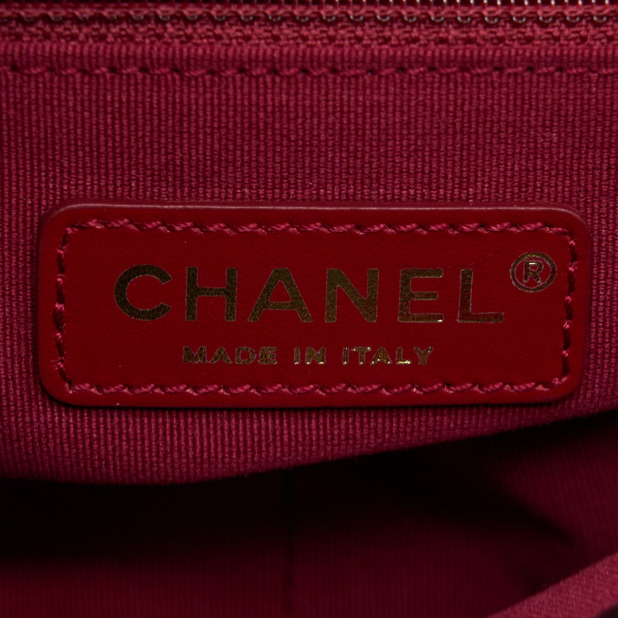 Chanel 22A Small Flap Bag Grained Shiny Calfskin Black Brushed (Microchip)