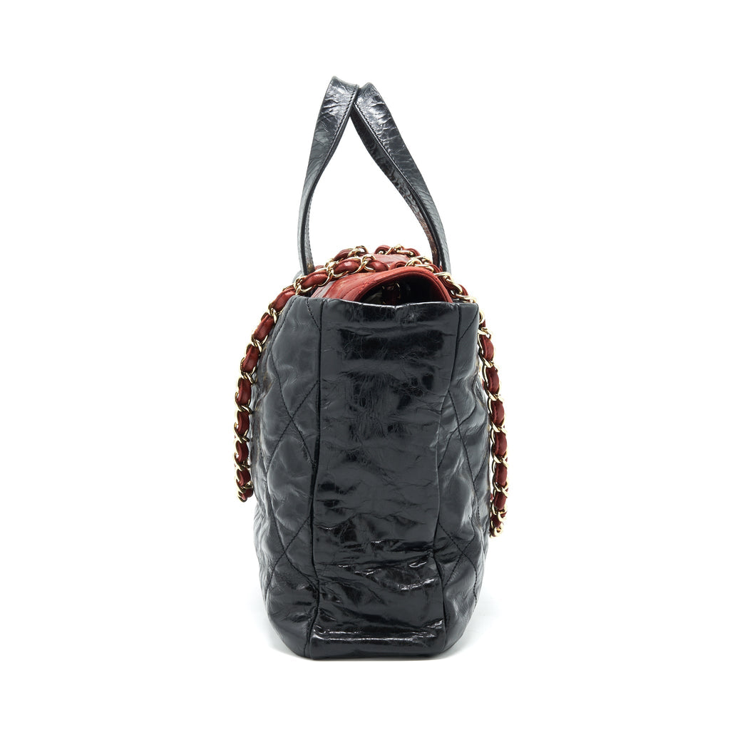 Chanel Calfskin Tote bag with Chain black and Red
