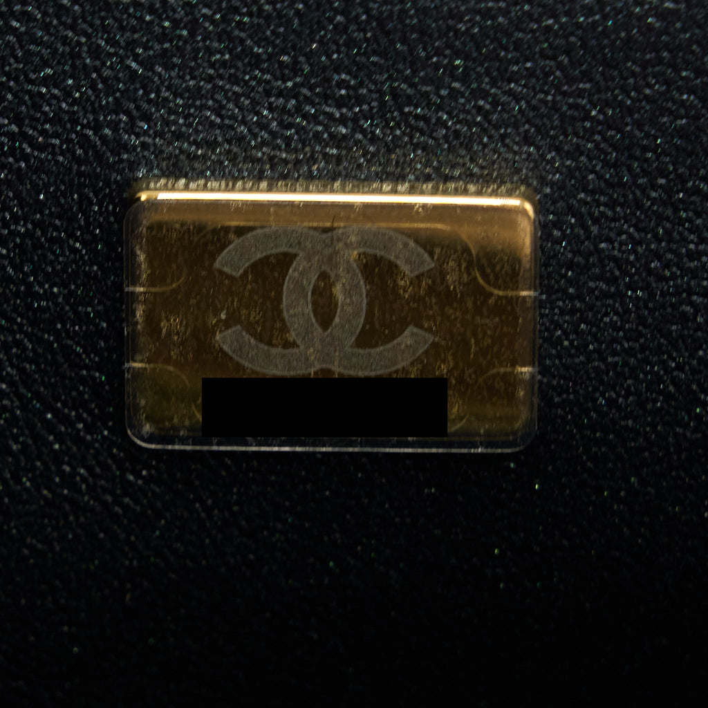 Chanel 22B Mini Square Pearly Lambskin Black L (Microchip)
