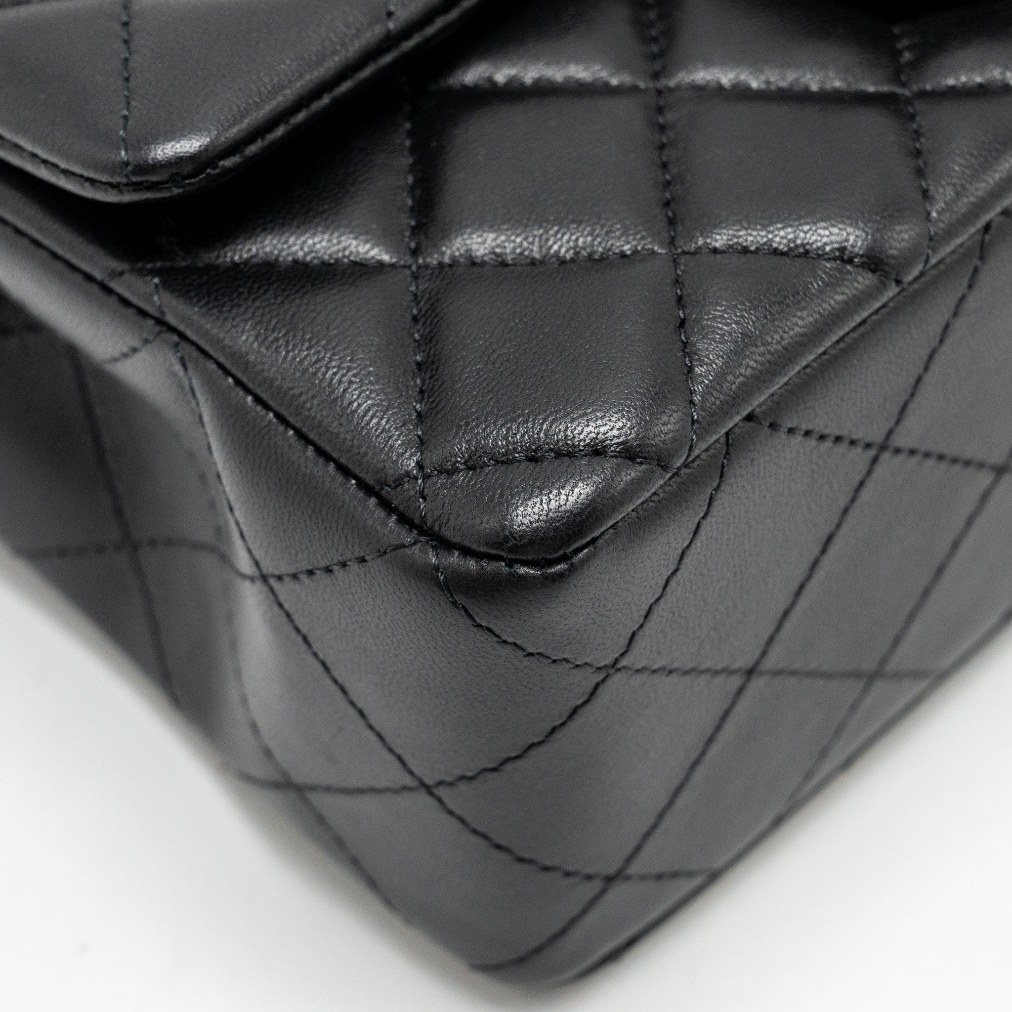 Chanel Mini Rectangular Flap Bag Lambskin Black L (Microchip)