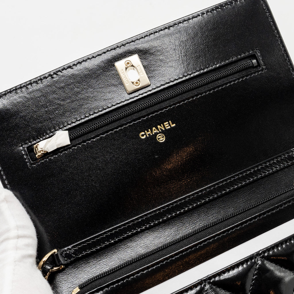 Chanel Wallet on CC Detailed Chain Shiny Lambskin Black  (Microchip)
