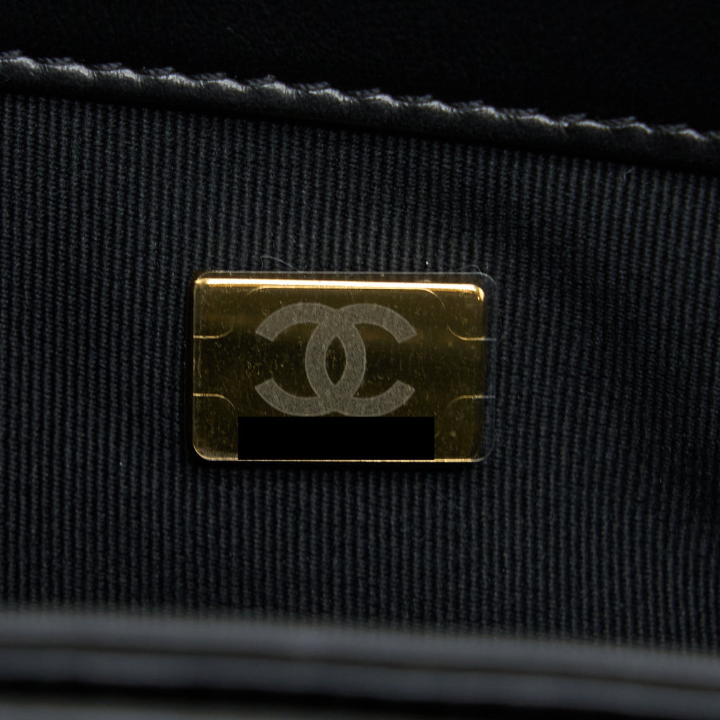 Chanel 22K Gold Pillar Adjustment Chain Flap Bag Lambskin Black  (Microchip)